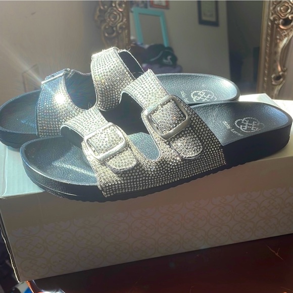 Women’s Sandals - Picture 1 of 2